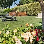 2 Bedroom Lovely In Nyaraló *