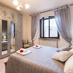 2 Bedroom Lovely In *