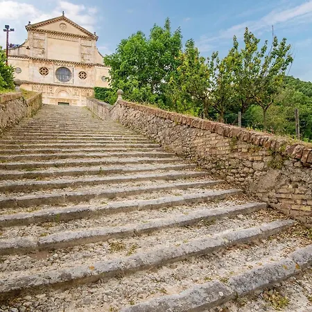 2 Bedroom Lovely In Semesterbostad